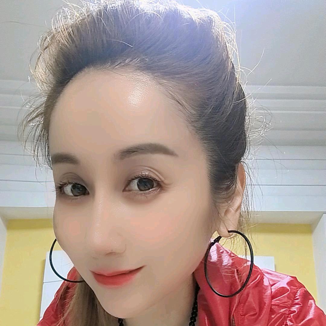 长兴燕芳健身操《橱窗有好物》