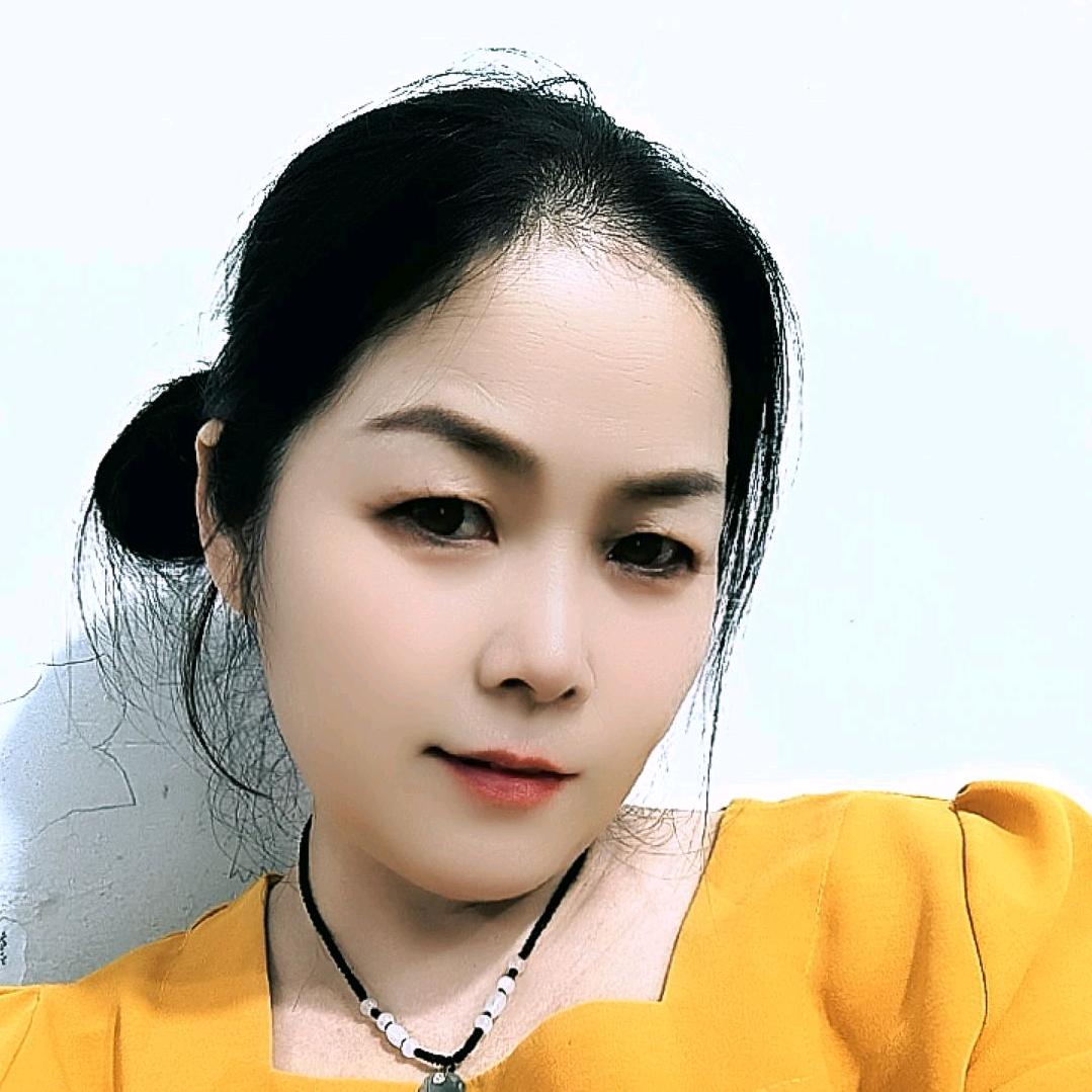 幸福的小女人。💑