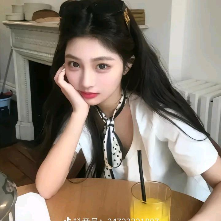 微妮服饰