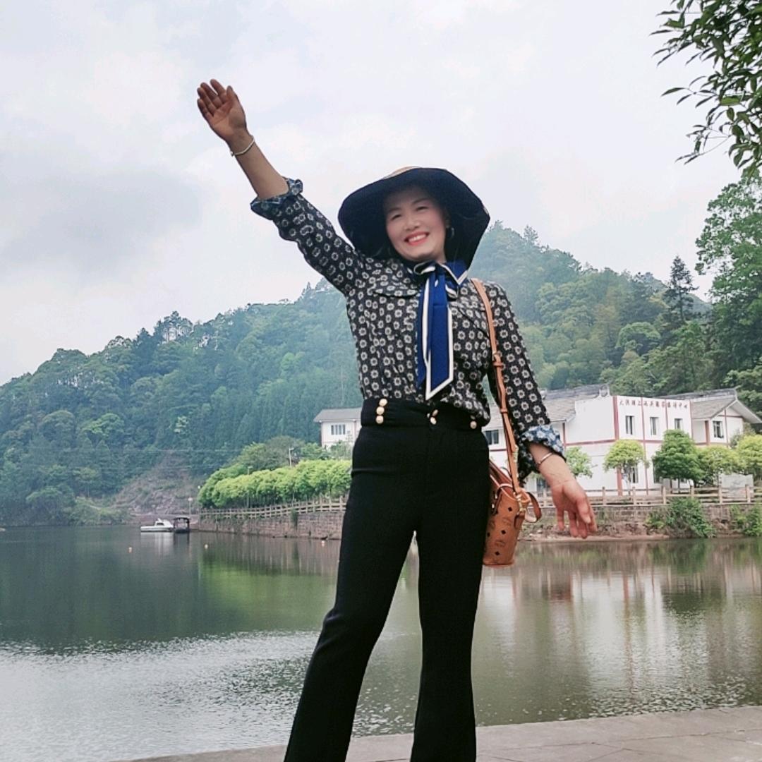 快乐人生🌹🌹{拒绝私聊）