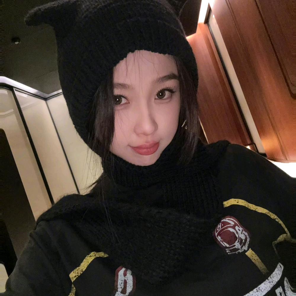 Yuii⁷小᳐涵大王᳐੭ﾞ