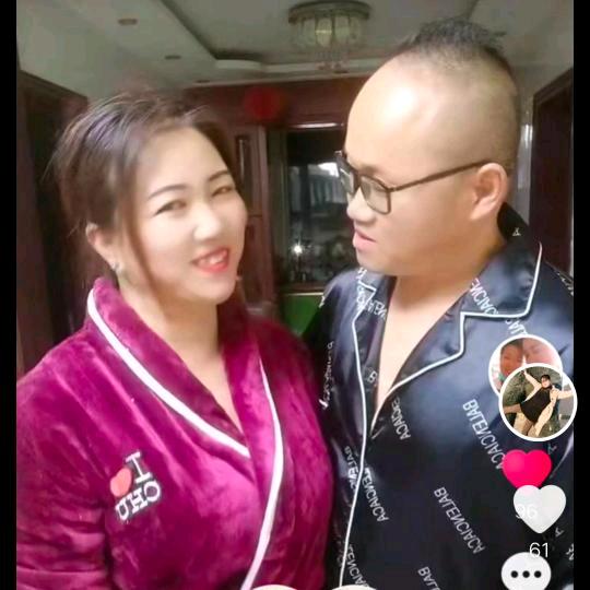幸福的华姐