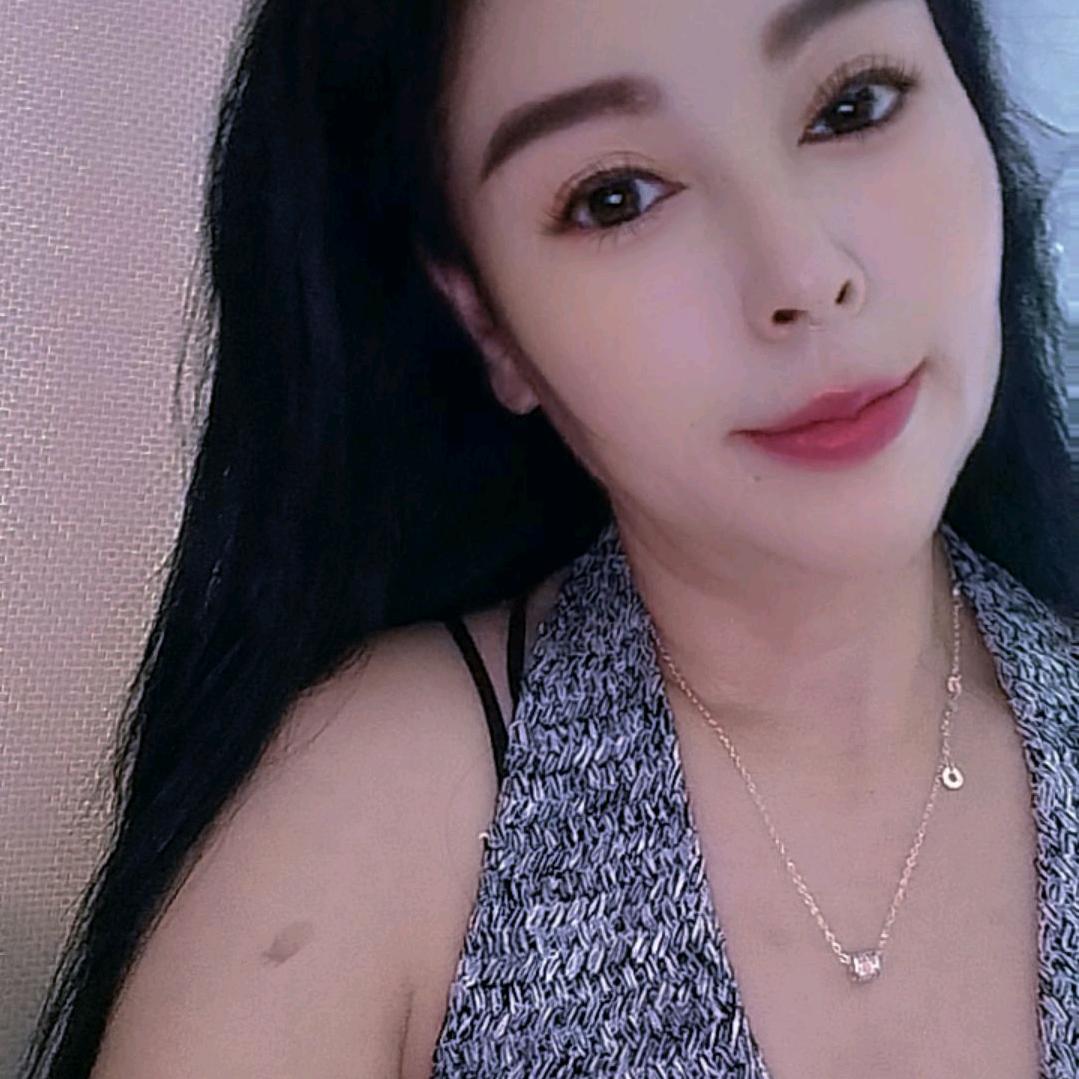 寂寞一朵花，ヾ(＾。🌸🌸🌸ヾ(＾。