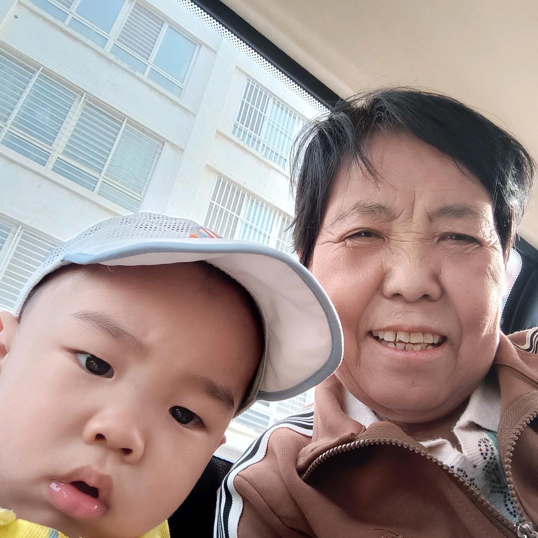 彤彤奶奶