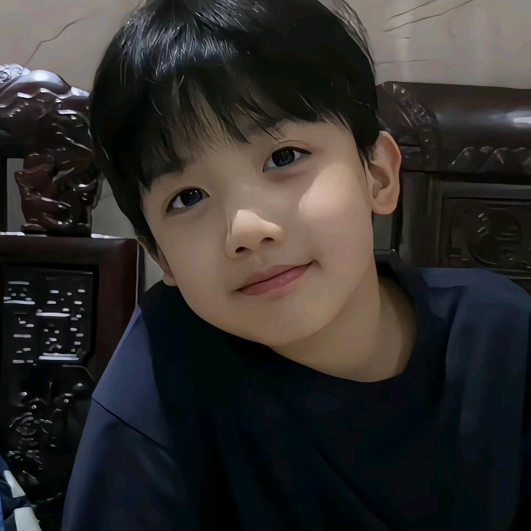 叫我小郑就行😜