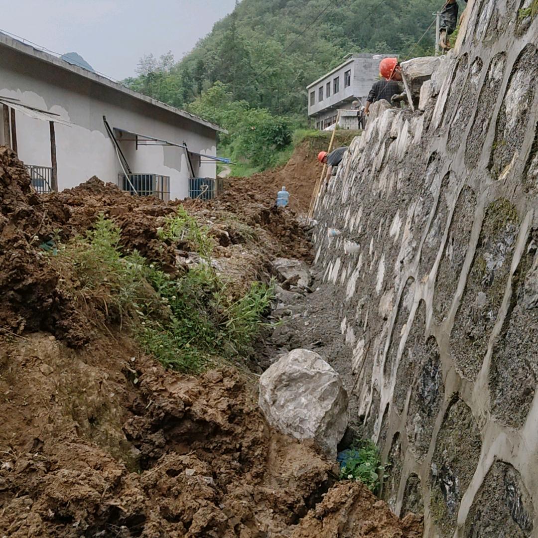 专业承接挡土墙