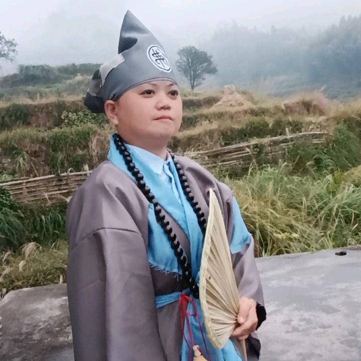 妙影女济公