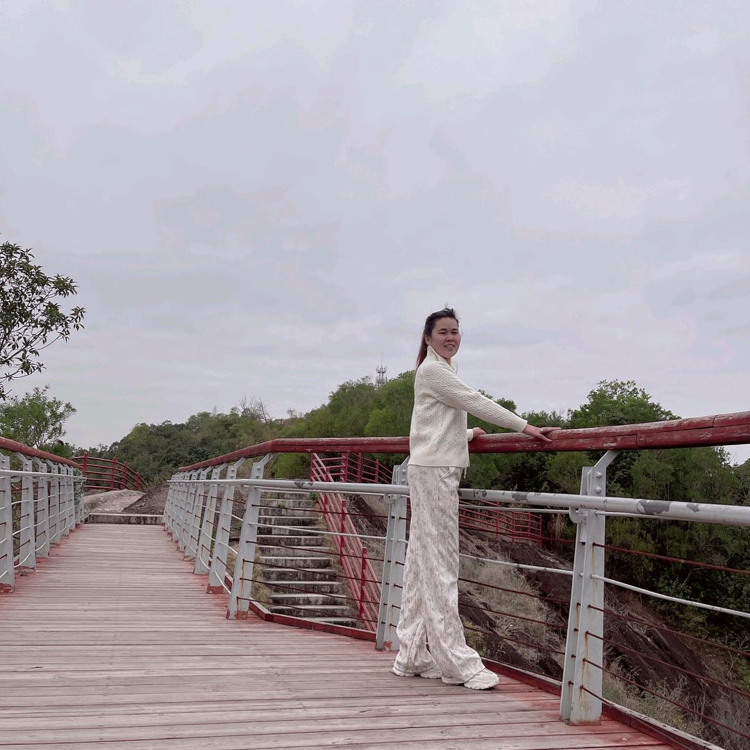 @莹莹