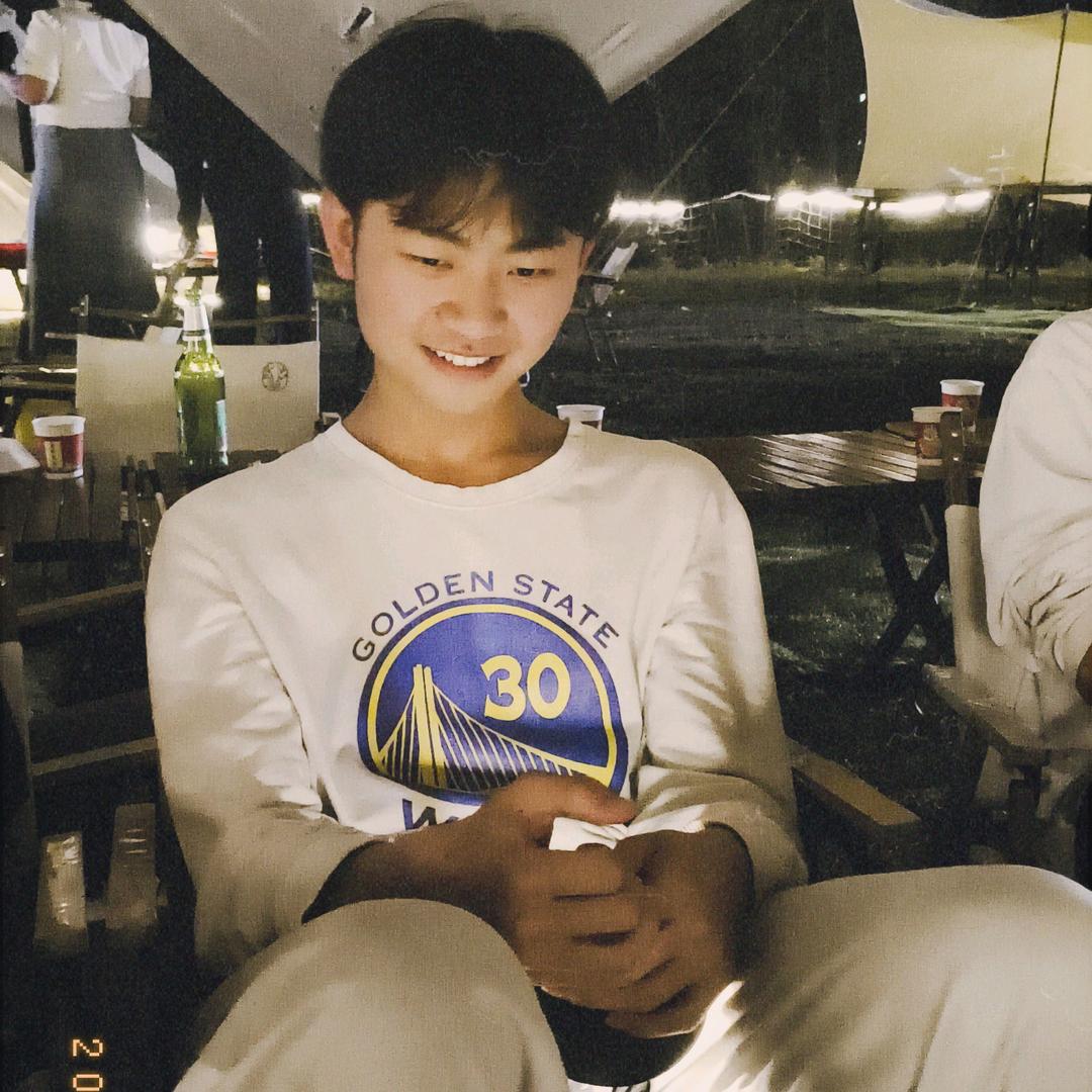 闻闻不是文文🕊️