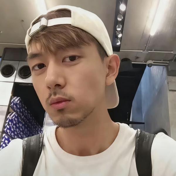 王 JUN 杰