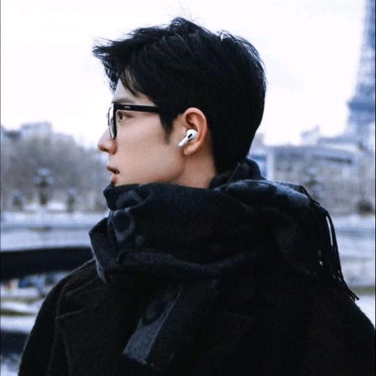 小狸狸狸狸.