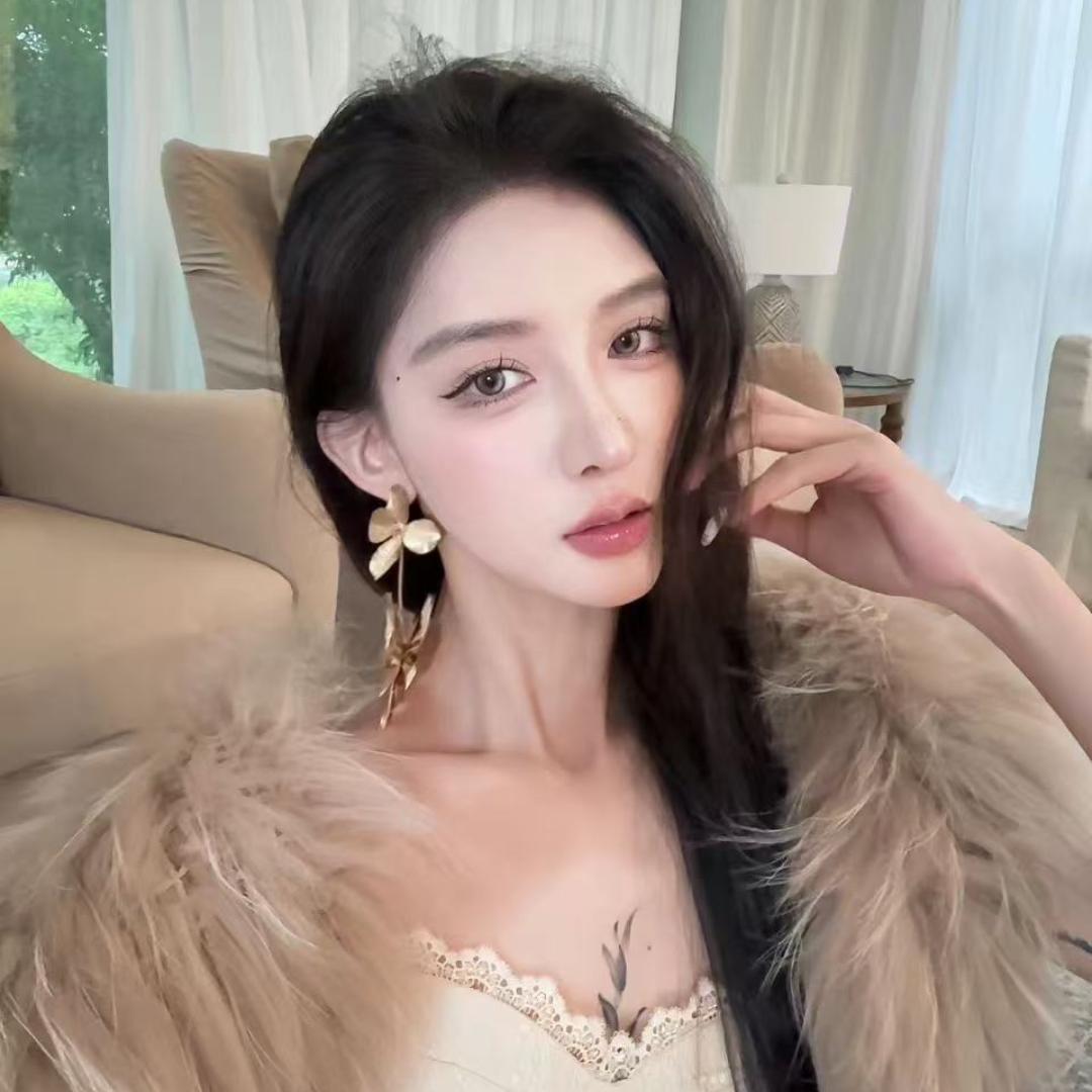杜屁屁桃百变穿搭