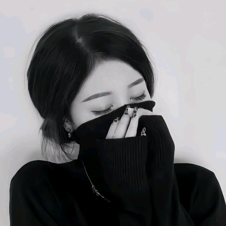 转身已陌生.