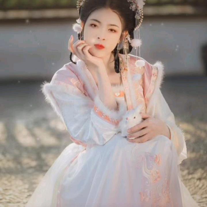 弯弯月