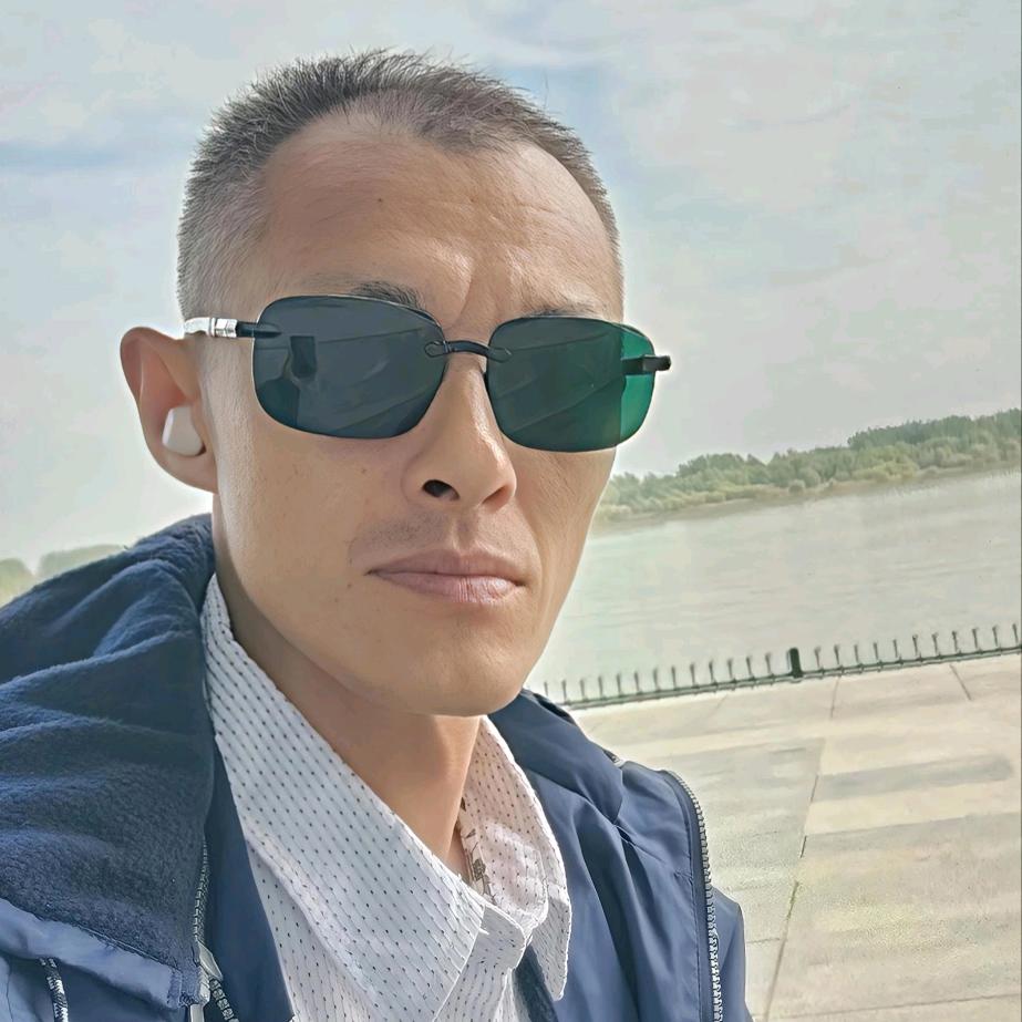 无名指的等待。