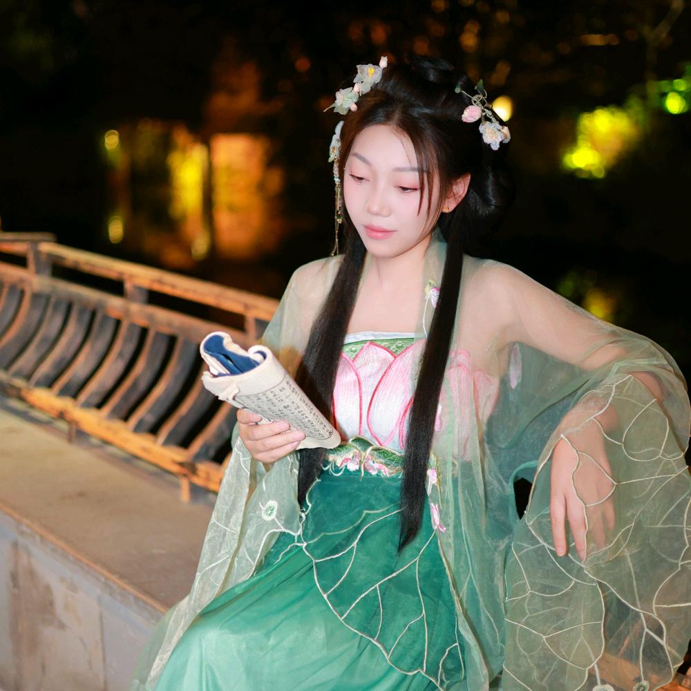 轻如烟