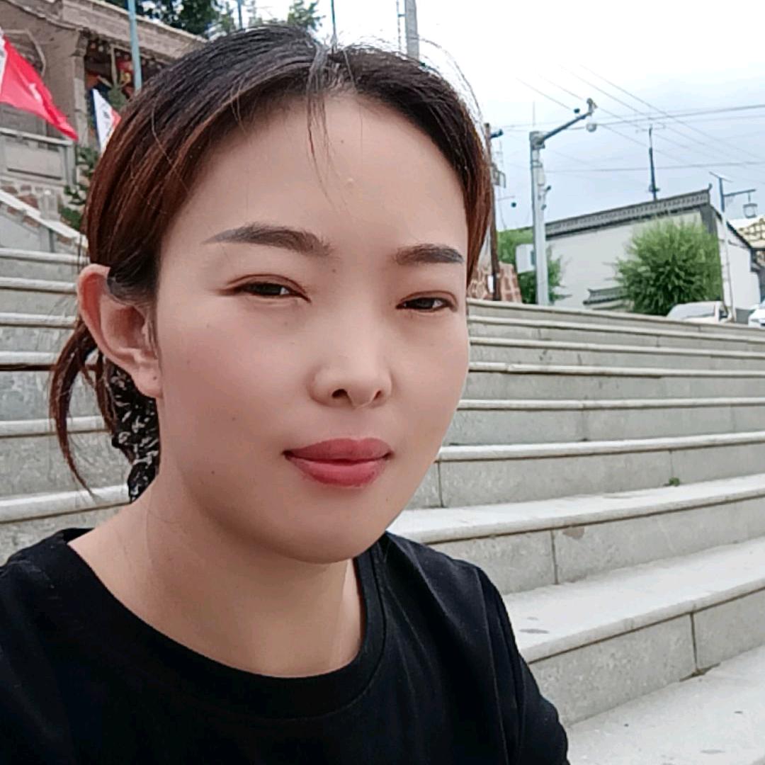 既许一人以偏爱，愿尽余生之慷慨