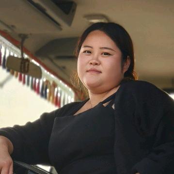 元谋爱车仕二手车   小云