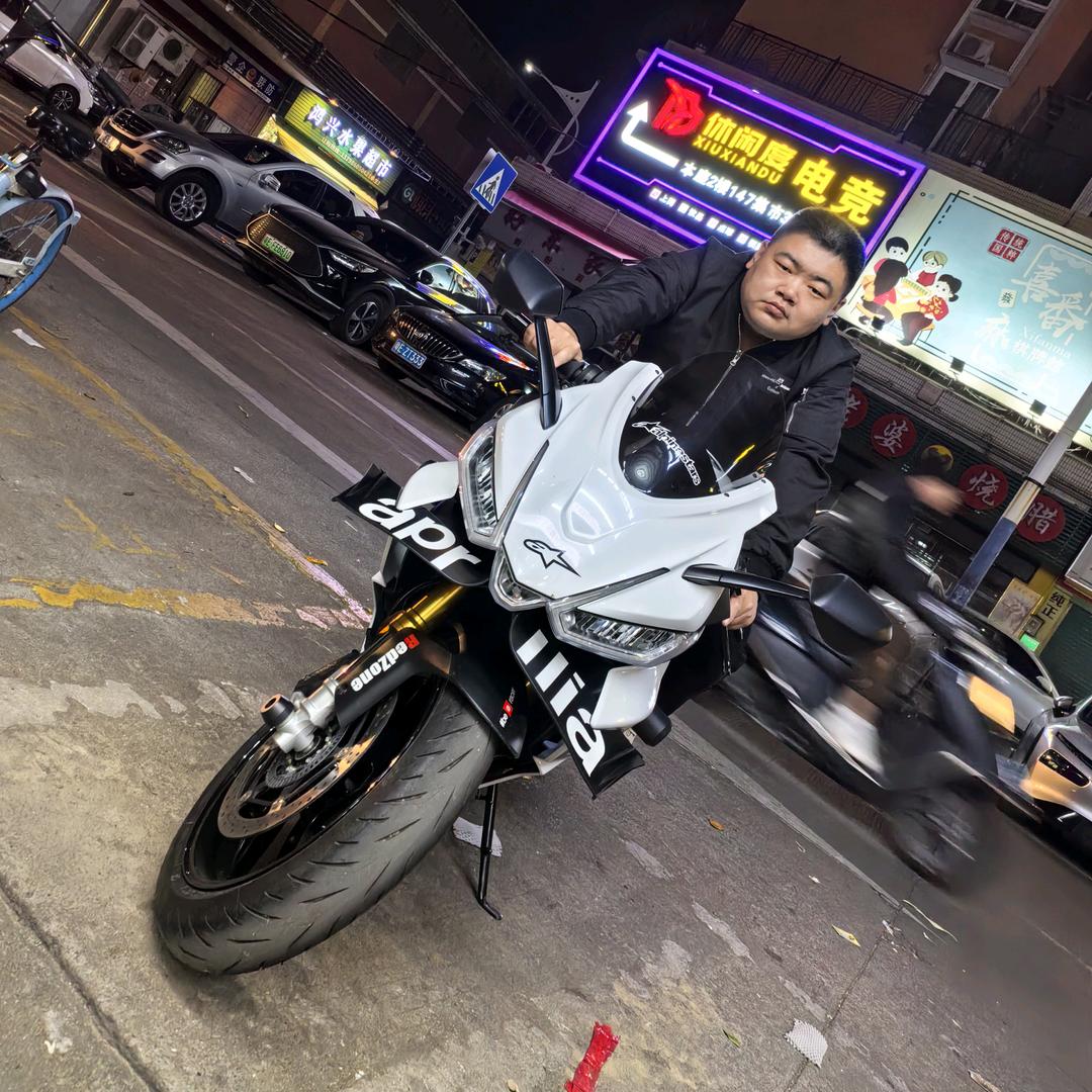 小杨哥