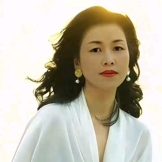 玲姐下午17：10开播