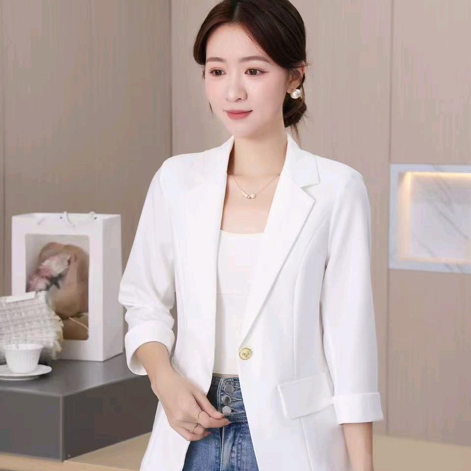 爱新依品牌女装