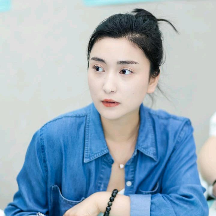成都馨玥助融