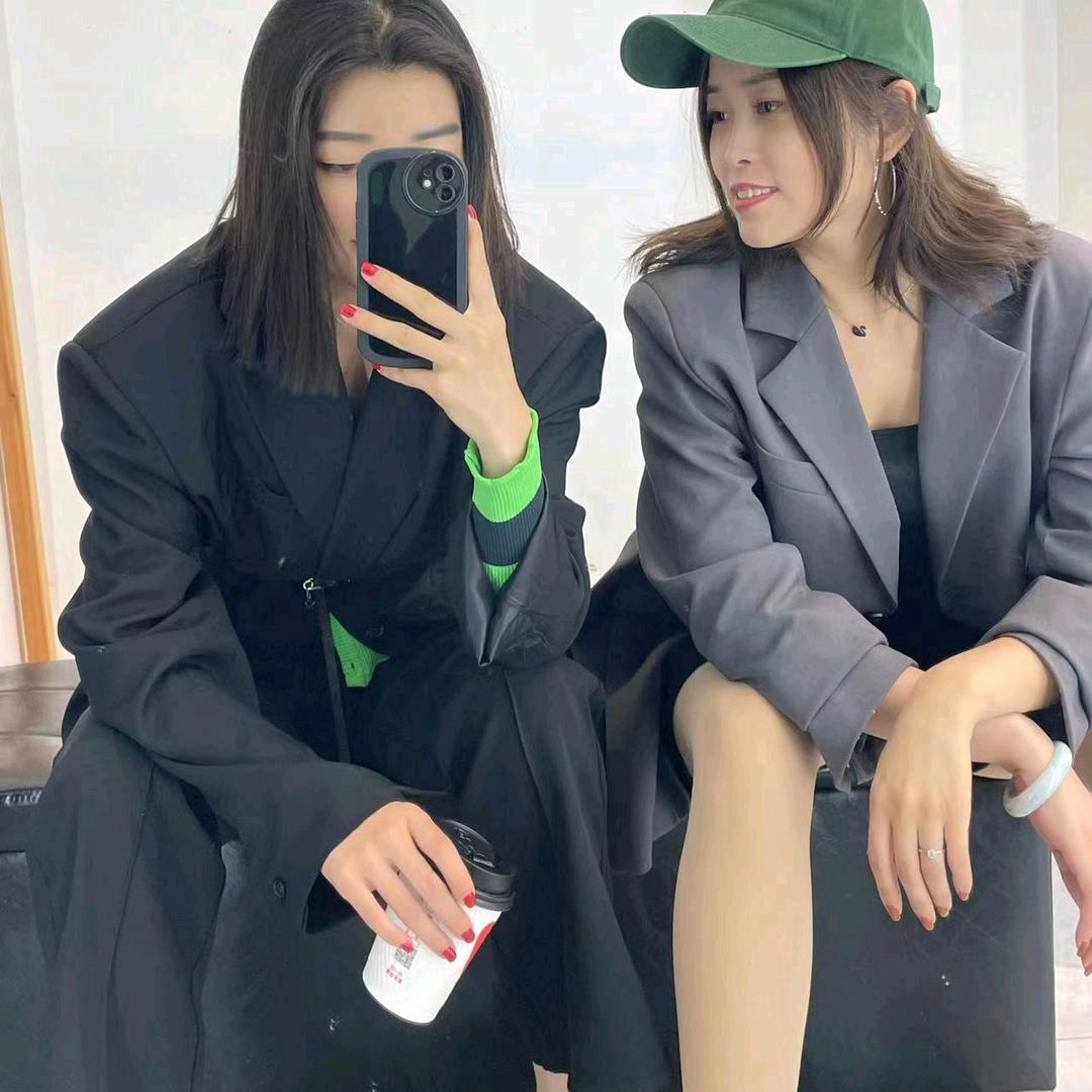 徽县焕季.有穿搭师的女装品牌