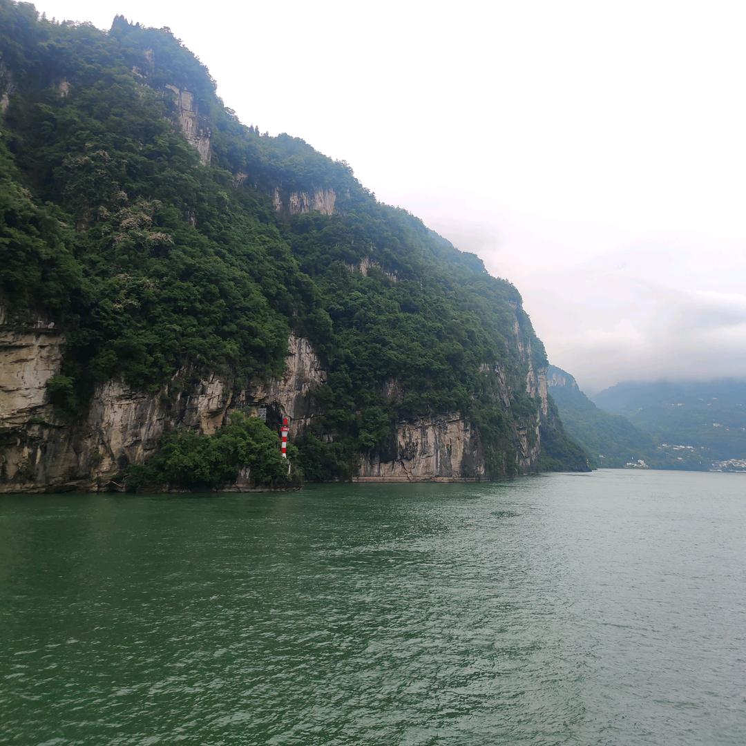 远离城市，走进大山