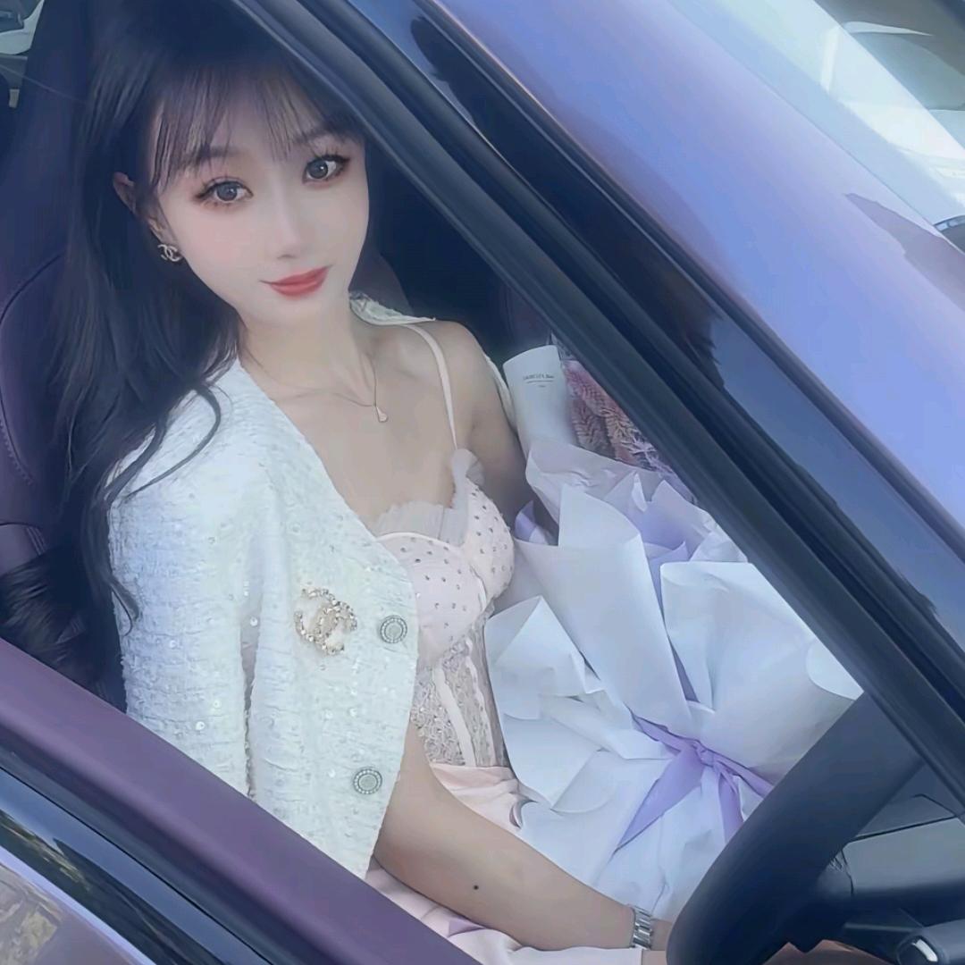 小爱同学这个妖精怎么可以那么漂亮！讨厌