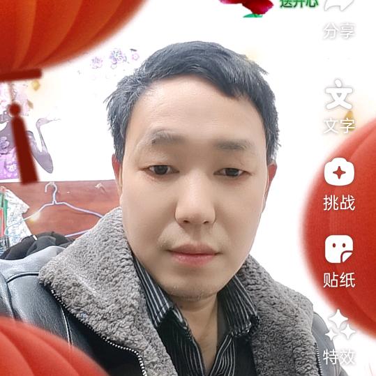 老张花生联合收割机团队