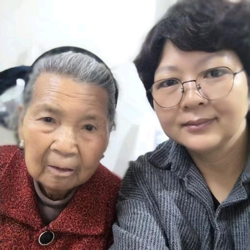 🎤洛阳梅姐🐰🐰🐰