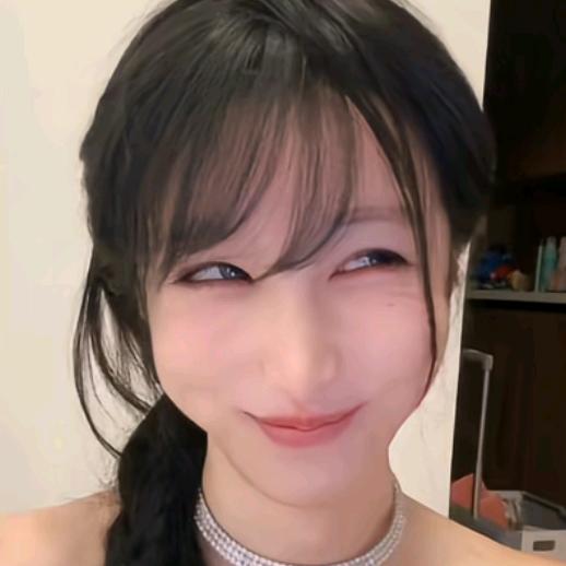 无语的白色被子415080