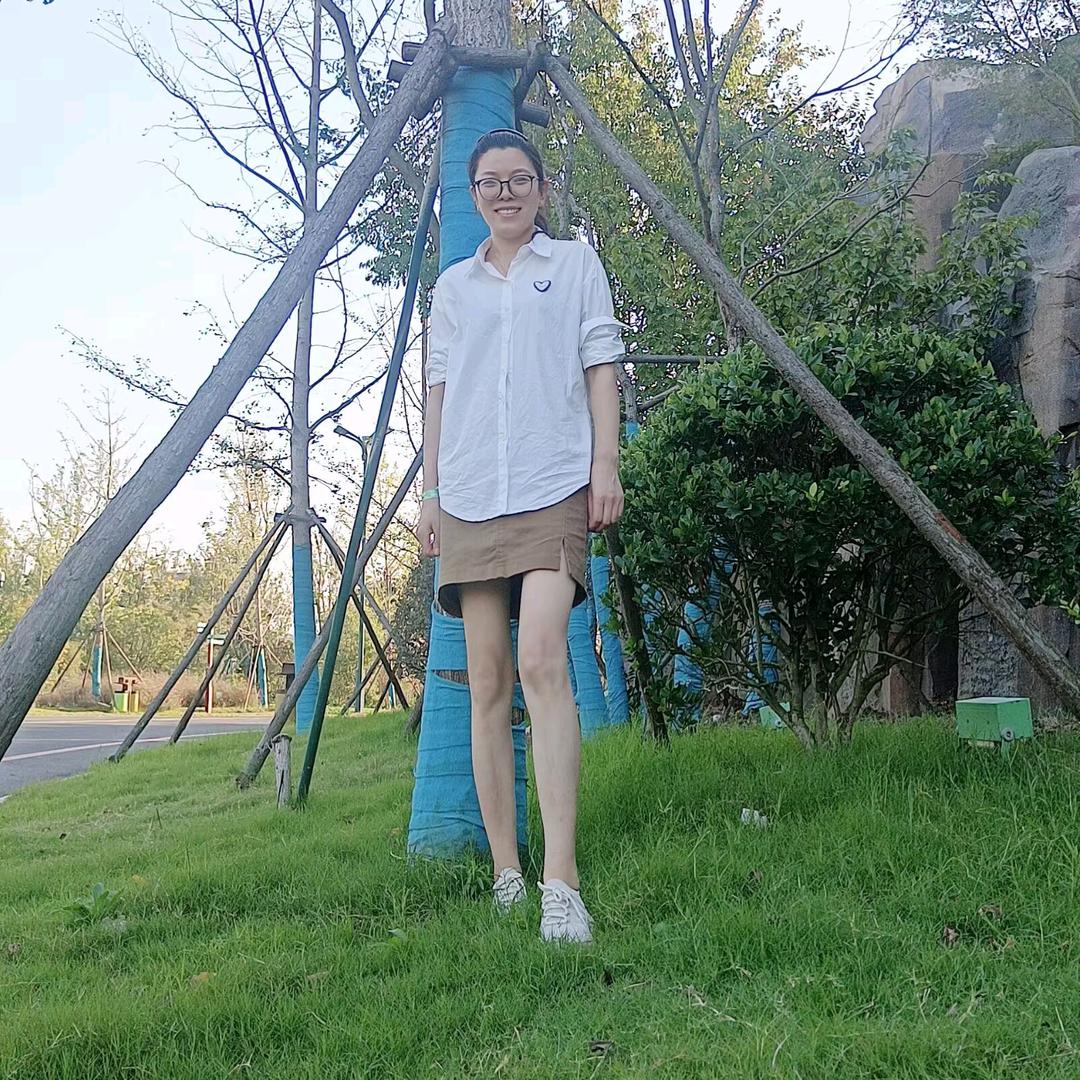“成静”
