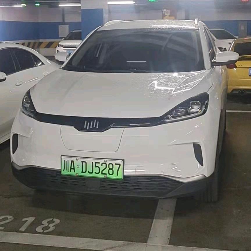 售新能源汽车兼美容美发纯剪一派