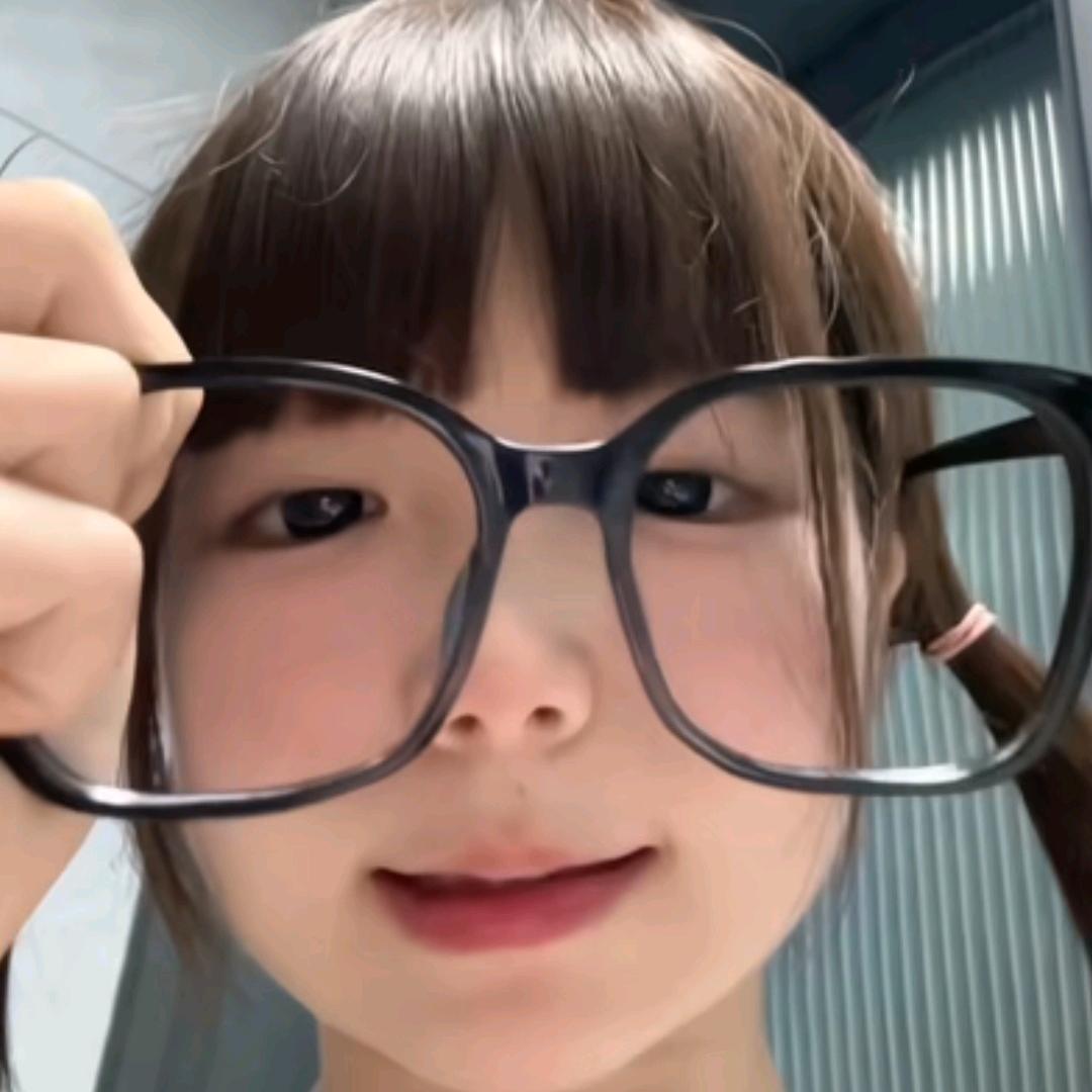 槿儿.