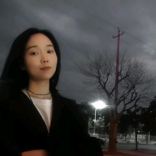 看房顾问小云