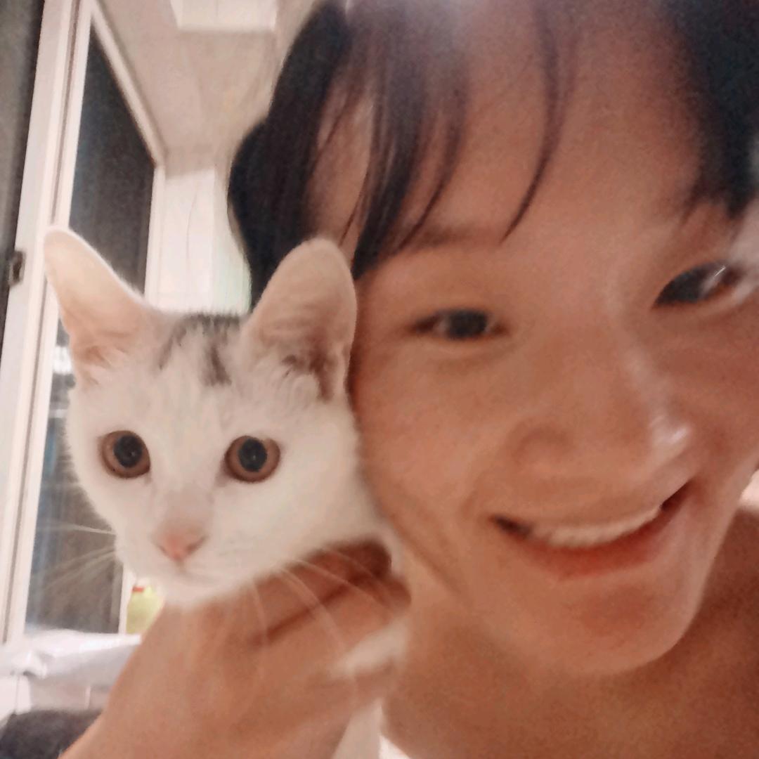 不卑不亢Cletus🙃😘