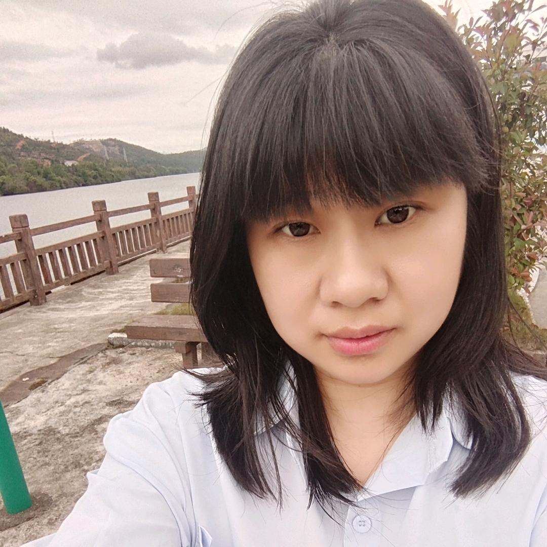 挣钱养别人家的老公