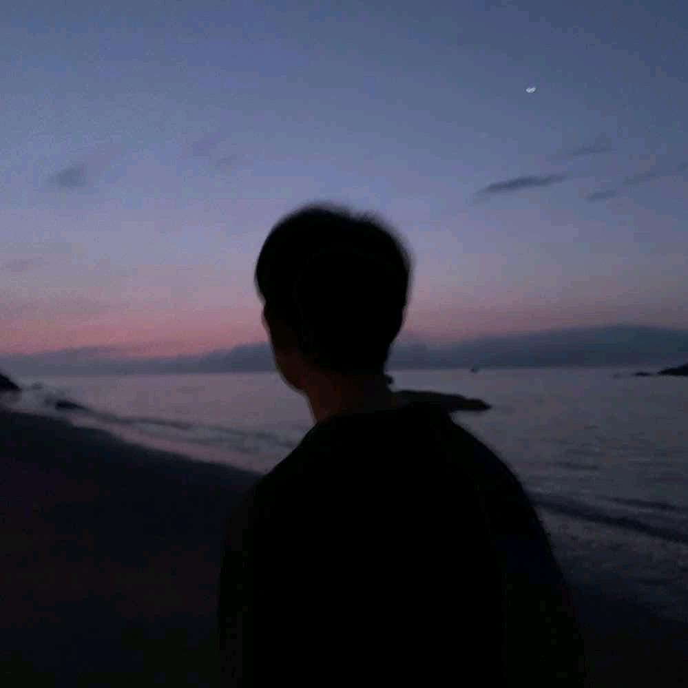 南屿°