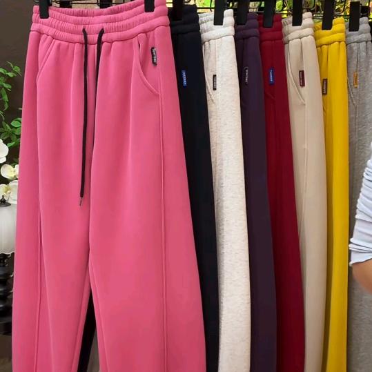 女卫裤服饰工厂