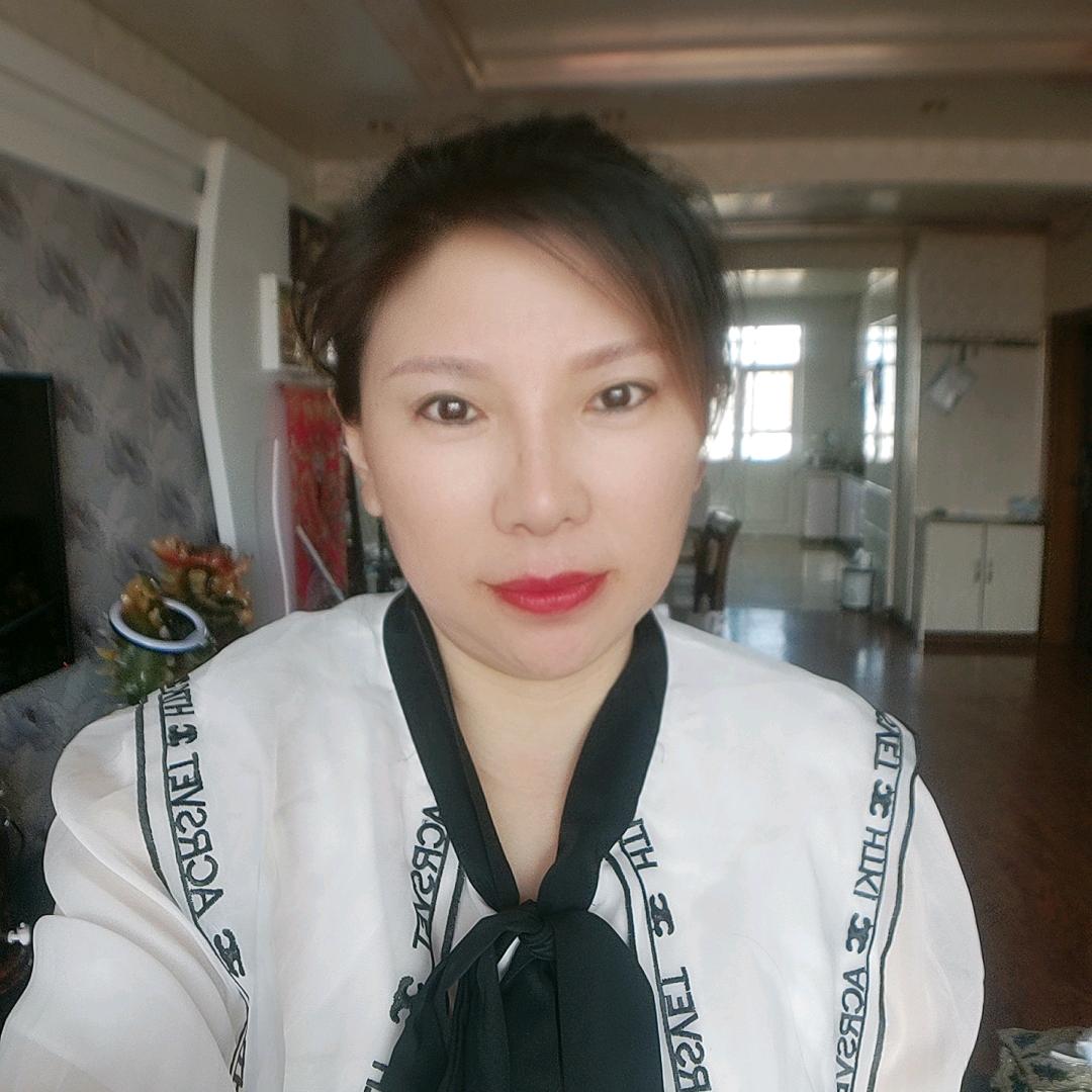 雪宝姐姐。
