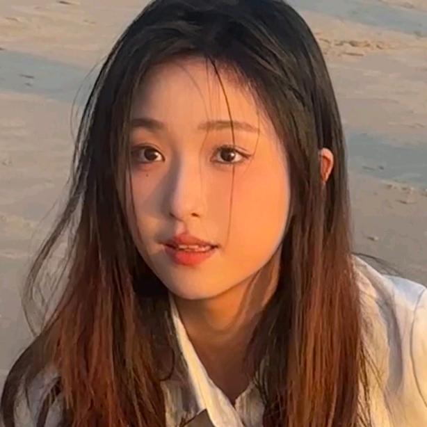 小茹一会弹琴