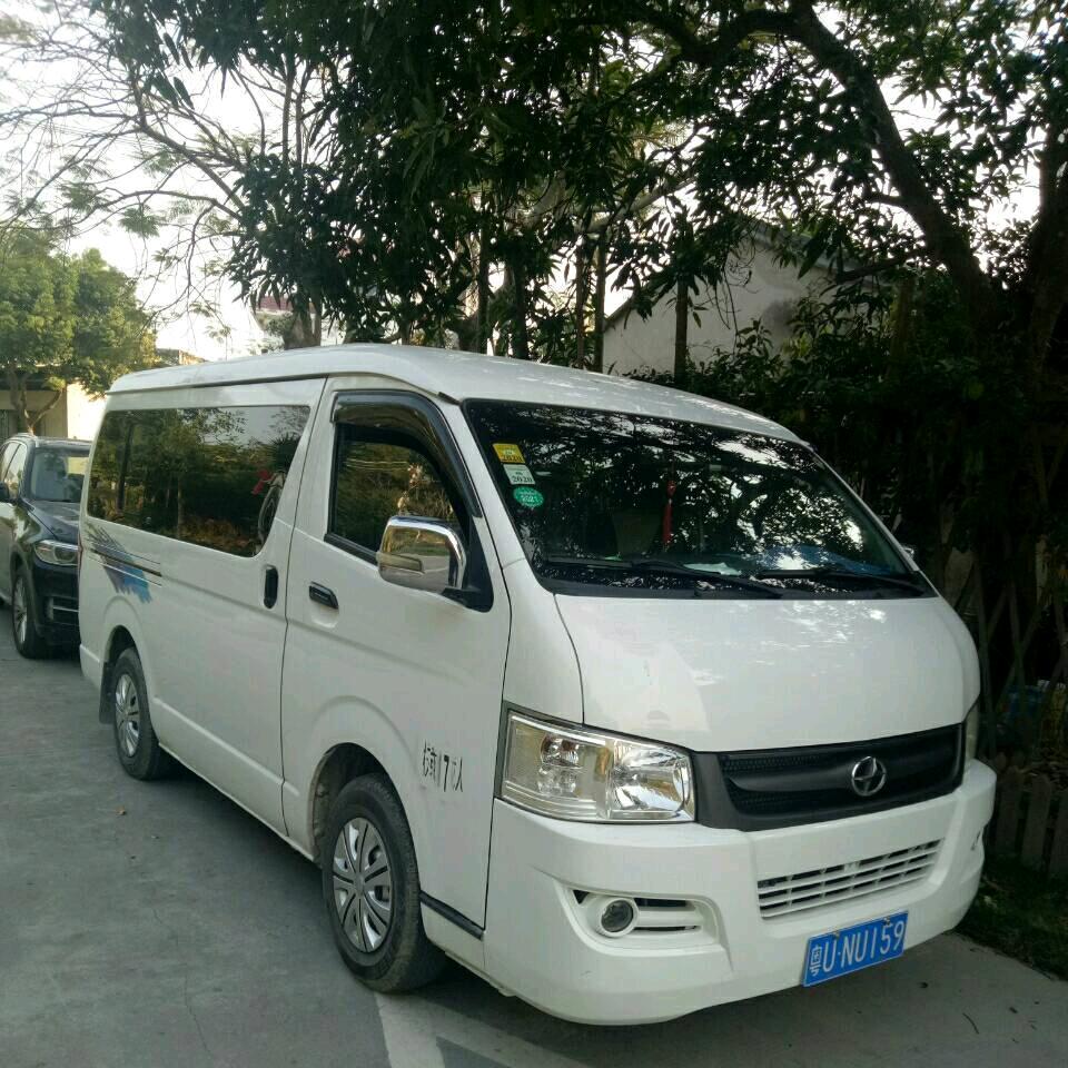 旅游包车11座阿浩