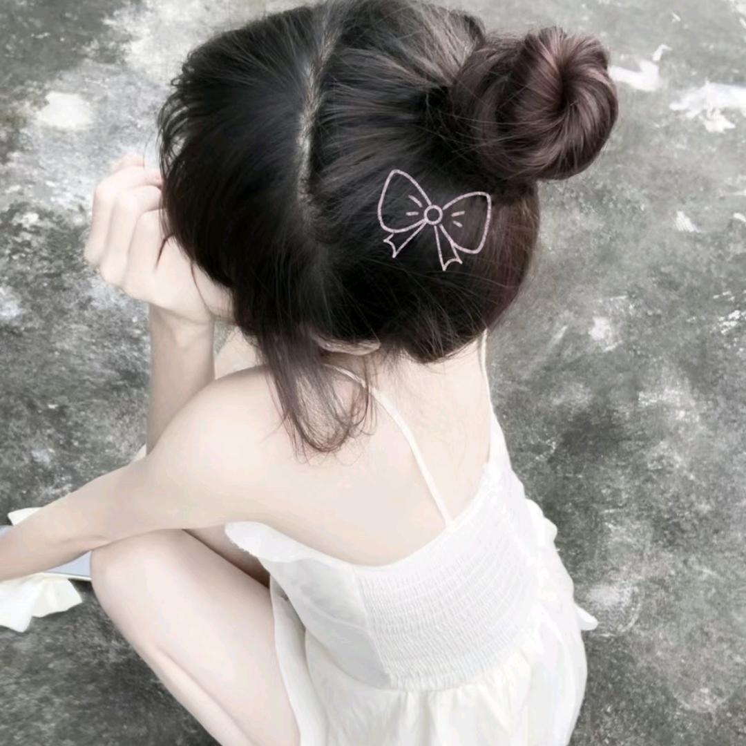 小婷呆呆