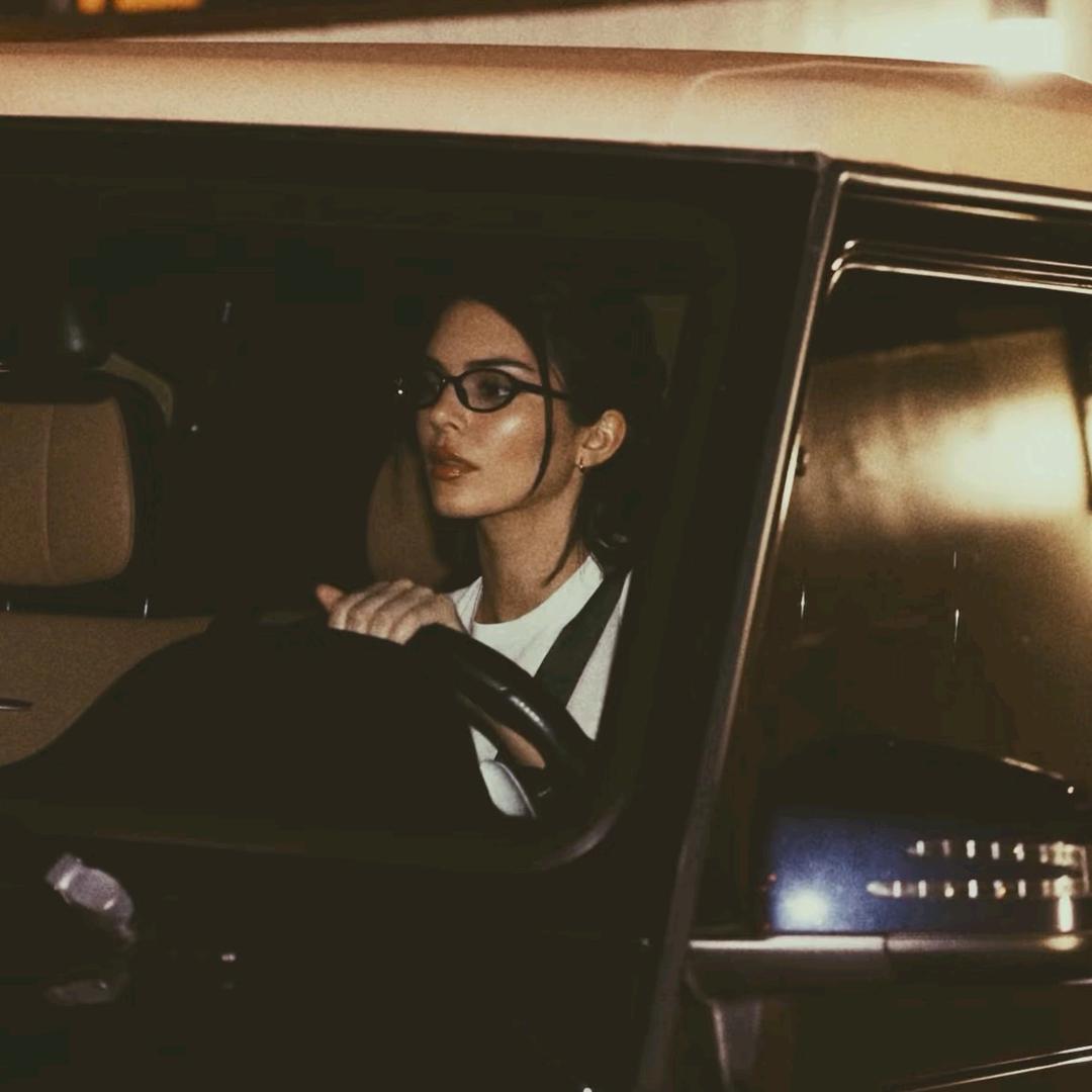 ·𝐷𝐸𝐿𝑁𝑈𝑅·