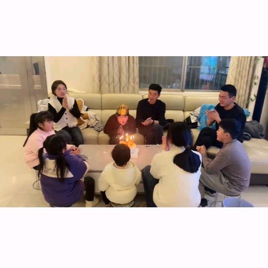 心累钢筋工梅姐