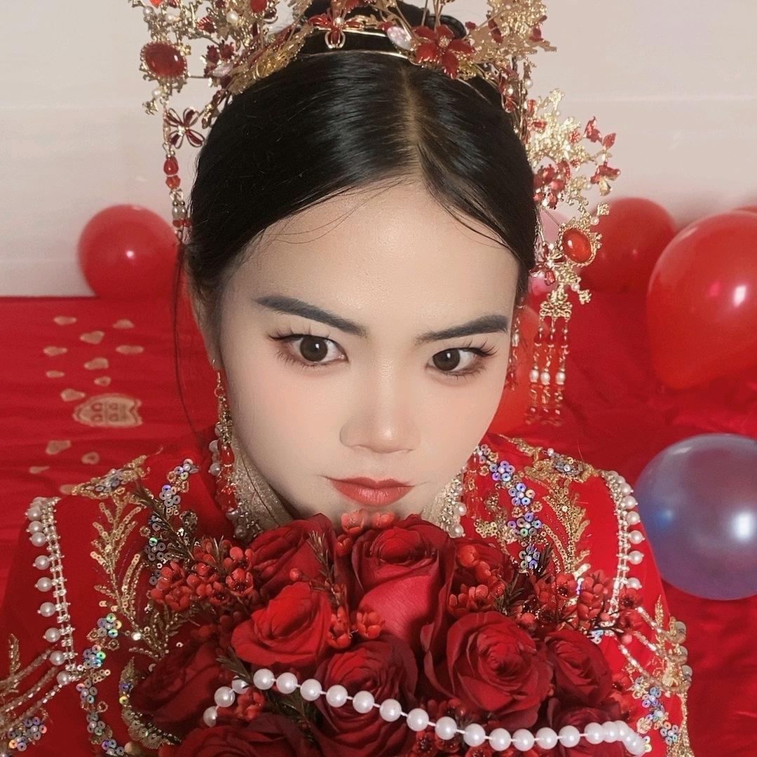 小杨（爱呼啦圈减肥记）