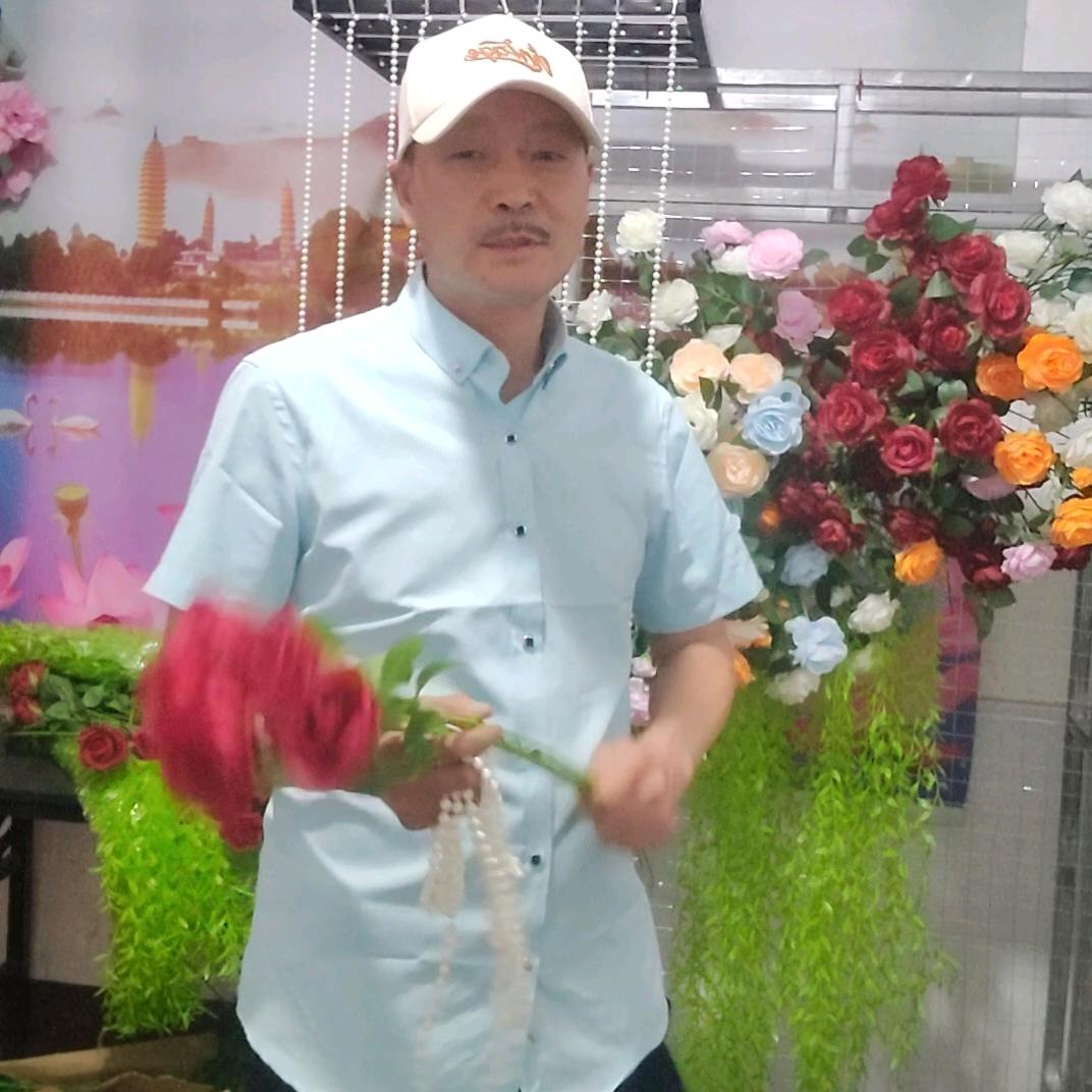 幸福雨婚庆:西乐。