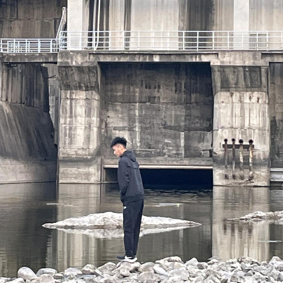 张靖明
