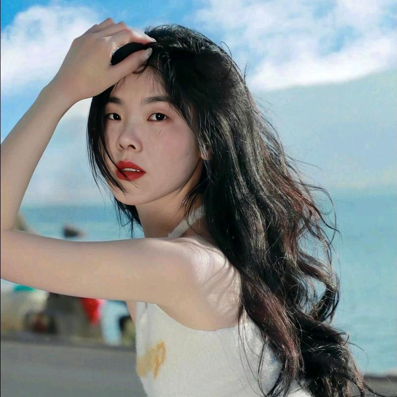 不为往事忧，只为余生笑